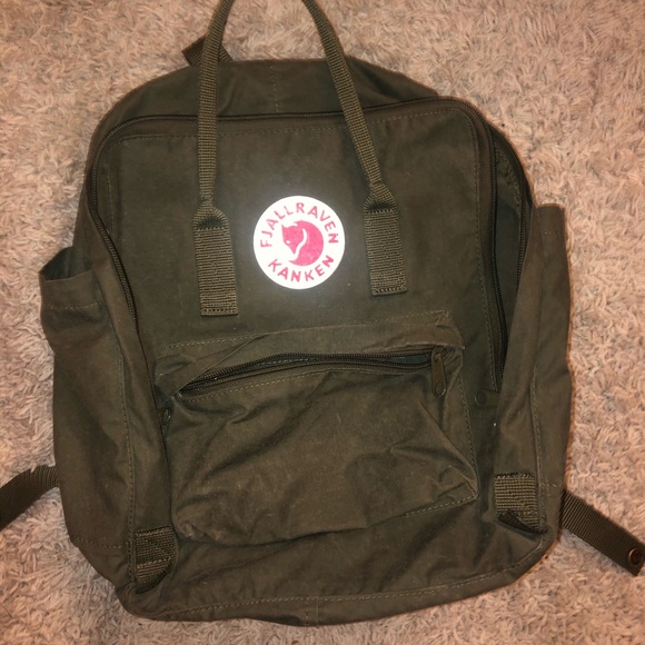 Fjallraven Kanken Forest Green Backpack - Picture 3 of 3